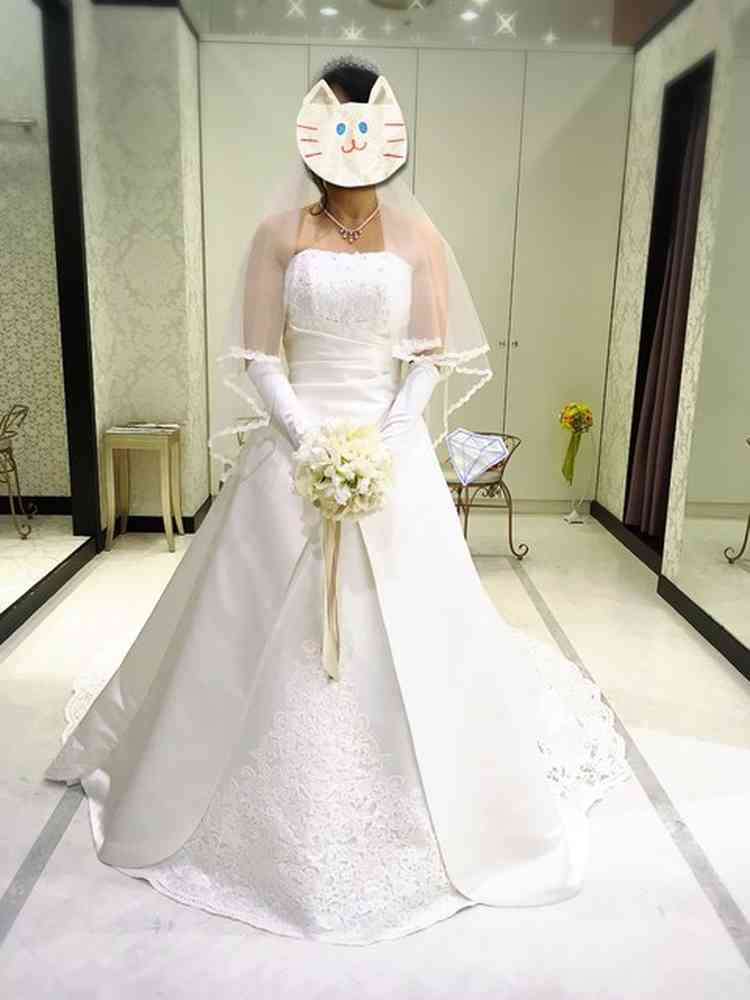 ブライダル衣装見本写真　157枚　バラ売り不可　【結婚式場の衣装パンフ写真です】 衣装・衣装小物(みんなの投稿写真)：東武ホテルレバント東京で結婚式