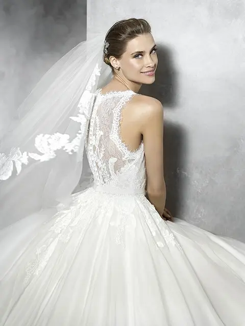 ウェディングドレス 和装 式場公式写真 Lazor Garden Kumamoto ラソール ガーデン 熊本 で結婚式 みんなのウェディング