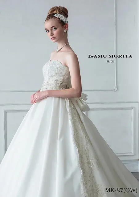 ウェディングドレス 和装 式場公式写真 ヴィラ グランディス ウエディングリゾート 福井で結婚式 みんなのウェディング