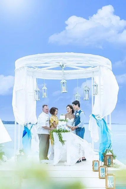 人物・演出(式場公式写真)：アートグレイス オーシャンフロント