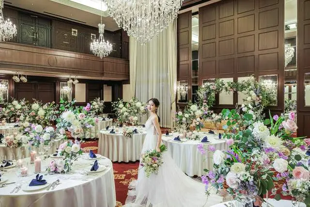 ドルガバ★ブラック★ベスト★結婚式★披露宴★ジャケット★フラワー 披露宴会場(式場公式写真)：神戸セントモルガン教会（KOBE St.MORGAN