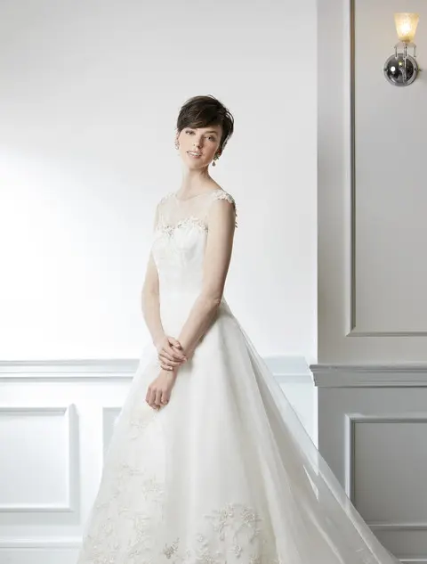 ウェディングドレス 和装 式場公式写真 神戸北野 ル ヴァン ヴェールで結婚式 みんなのウェディング ウェディングドレス 和装 式場公式写真 神戸北野 ル ヴァン ヴェールで結婚式 みんなのウェディング