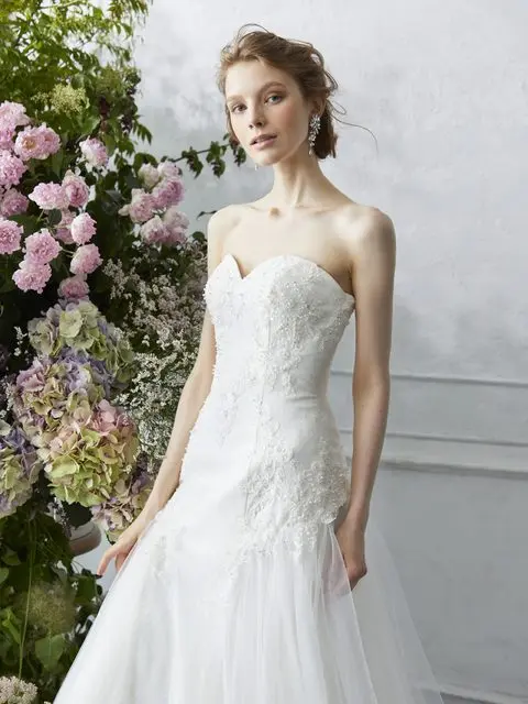 ウェディングドレス 和装 式場公式写真 神戸北野 ル ヴァン ヴェールで結婚式 みんなのウェディング ウェディングドレス 和装 式場公式写真 神戸北野 ル ヴァン ヴェールで結婚式 みんなのウェディング