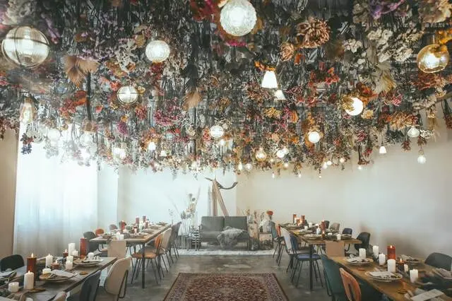 ウェディングハウス アインパルラ浦島の披露宴会場｜みんなのウェデイング