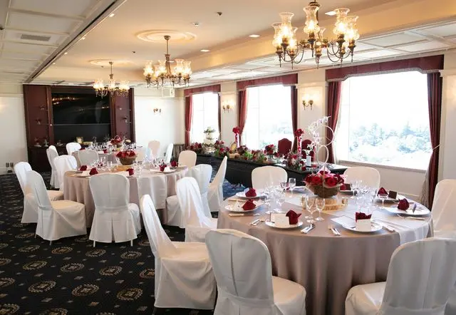 Kkrホテル東京 ケイケイアールホテルトウキョウ の披露宴会場 みんなのウェデイング