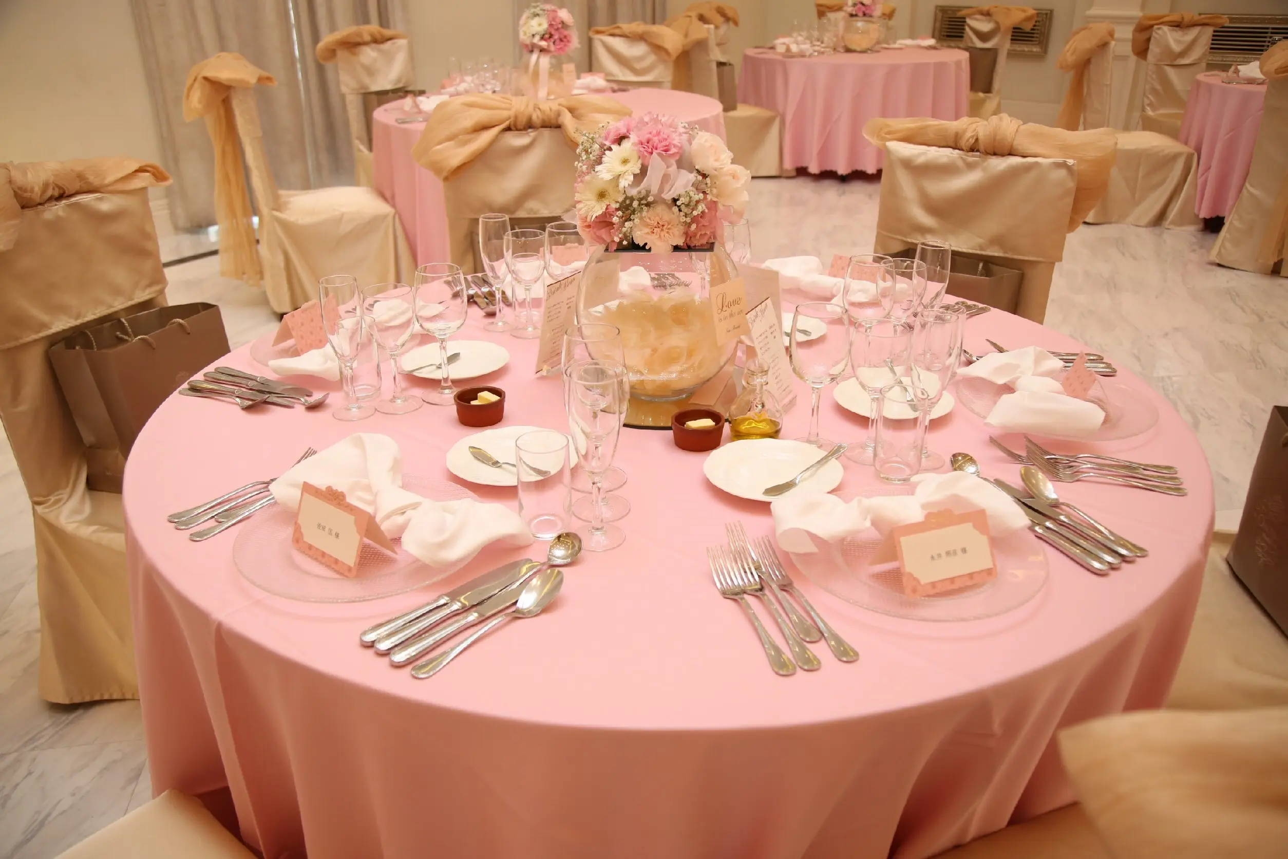 二人らしさが詰まった悔いのない最高のリボンウェディング アーフェリーク迎賓館 大阪 の結婚式レポ みんなのウェディング