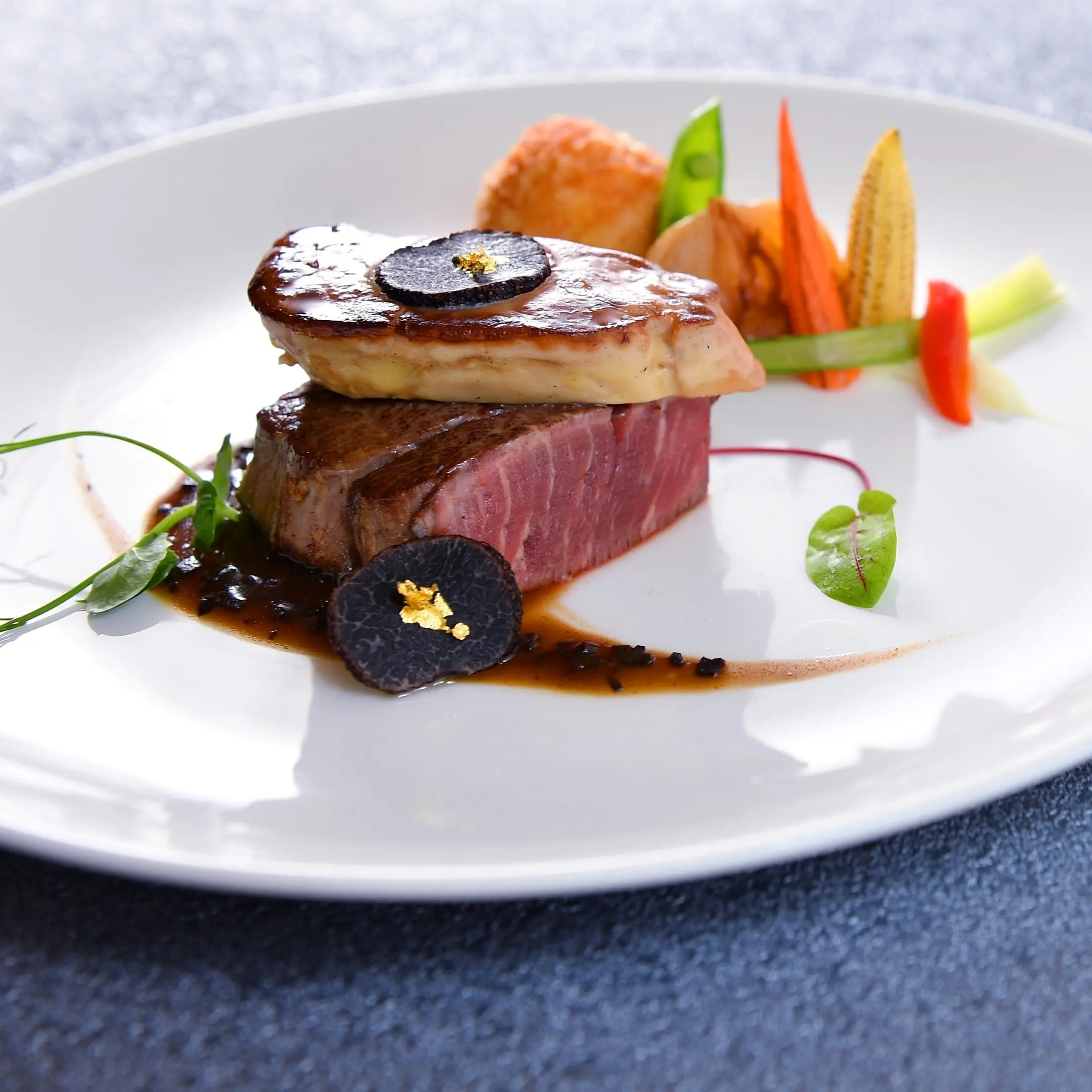 ＼年間口コミランキング1位受賞記念／料理1ランクUP特典付きフェアを開催中！