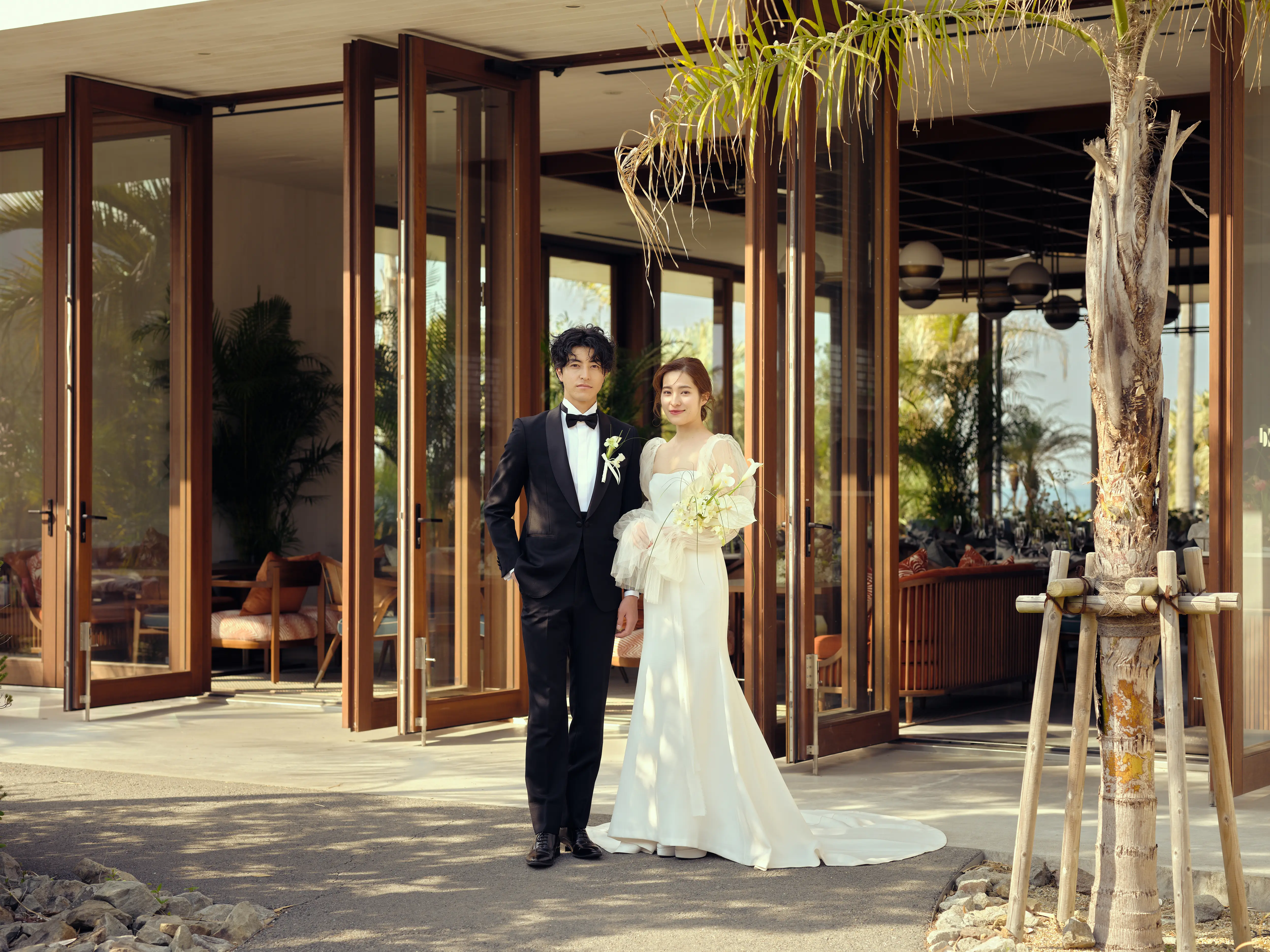 青島のオーシャンビューに包まれて。ふたりらしい『自由な1日』を叶える非日常ウェディング