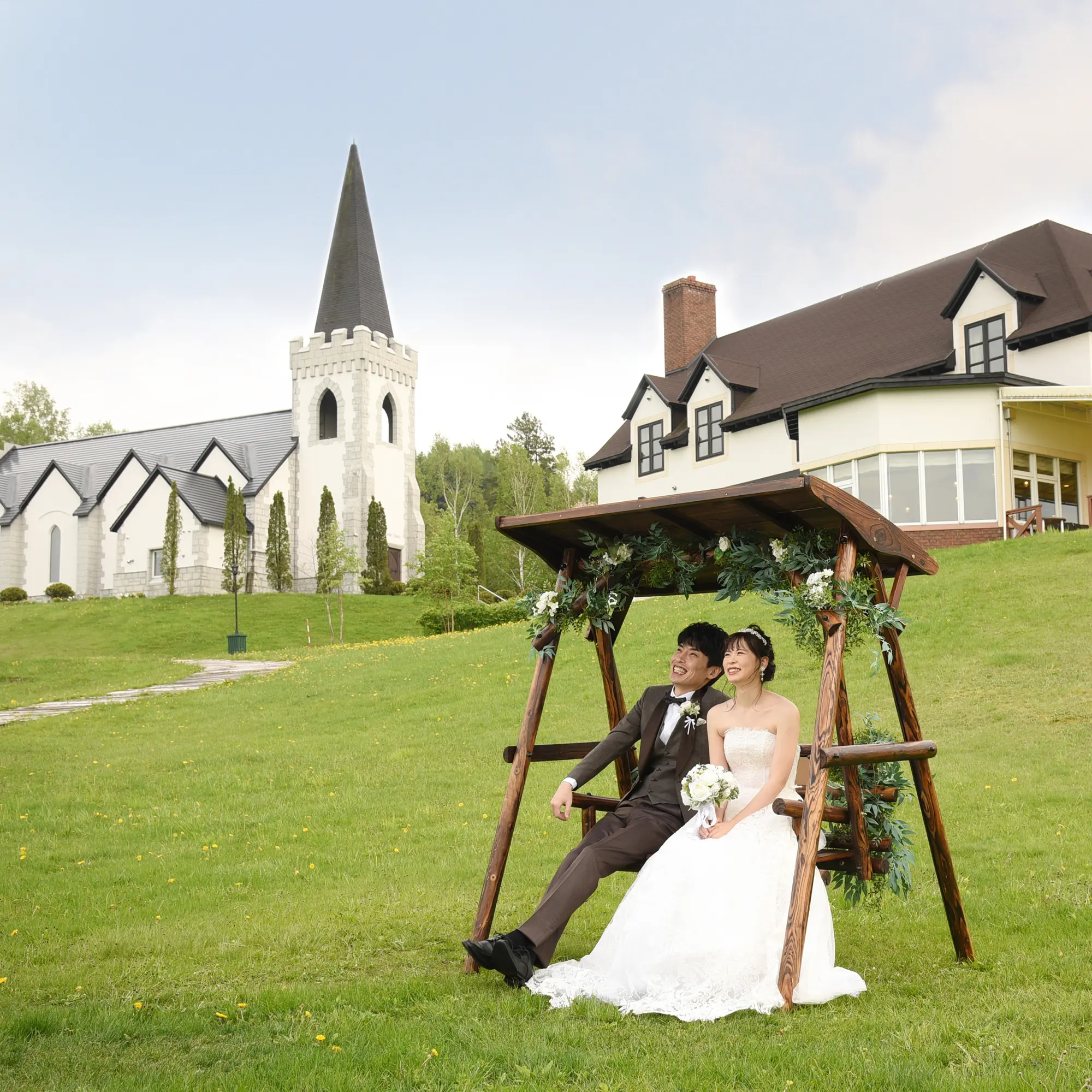 約1万5000坪の広大なガーデンでフォトウエディング！