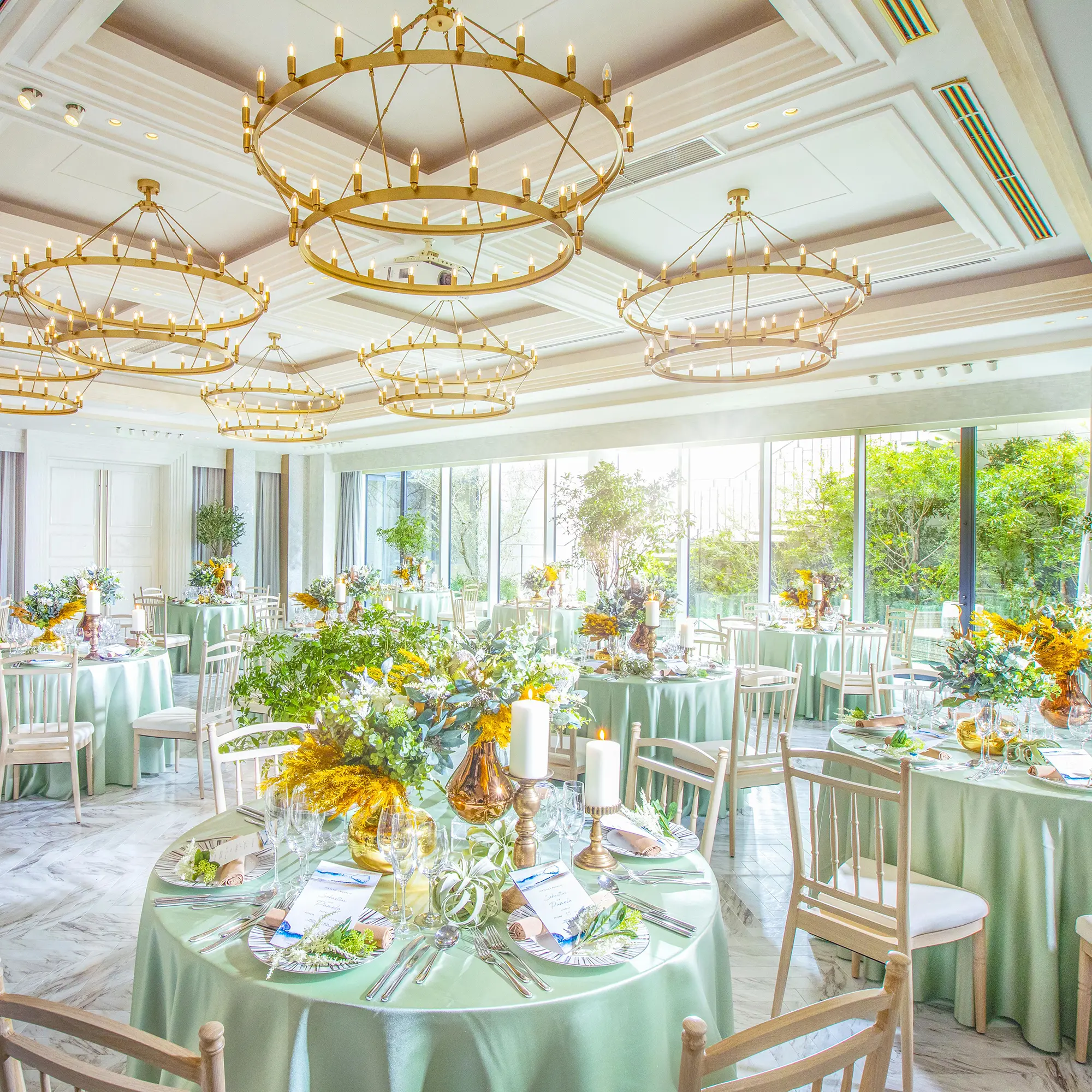 究極にシンプル！だからお得に【基本挙式料99,000円～】ルクリアモーレの少人数結婚式