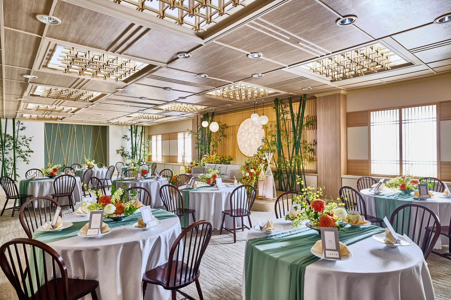 【最新情報】披露宴会場 「棗（なつめ）」は、和紙と竹が調和する和モダン空間へリニューアル！