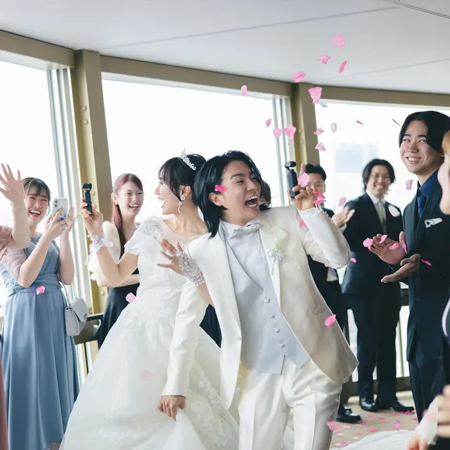 【結婚式レポート】先輩カップルのオリジナル演出を動画でご紹介！
