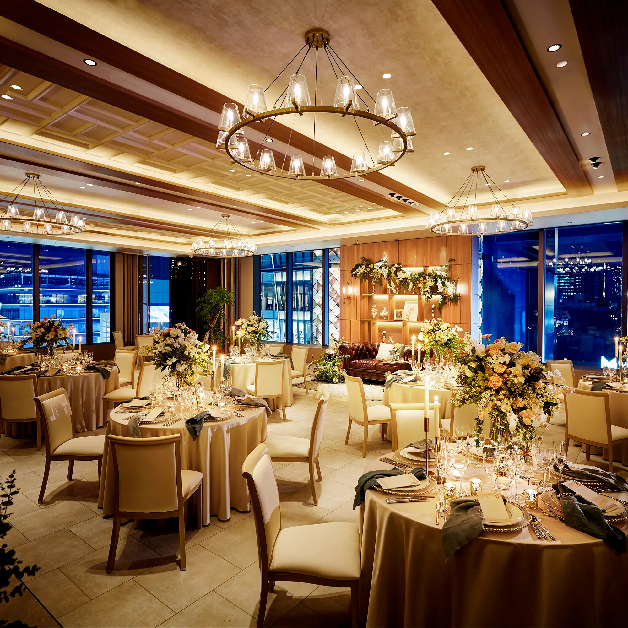 究極にシンプル！だからお得に【基本挙式料99,000円～】ルクリアモーレの少人数結婚式