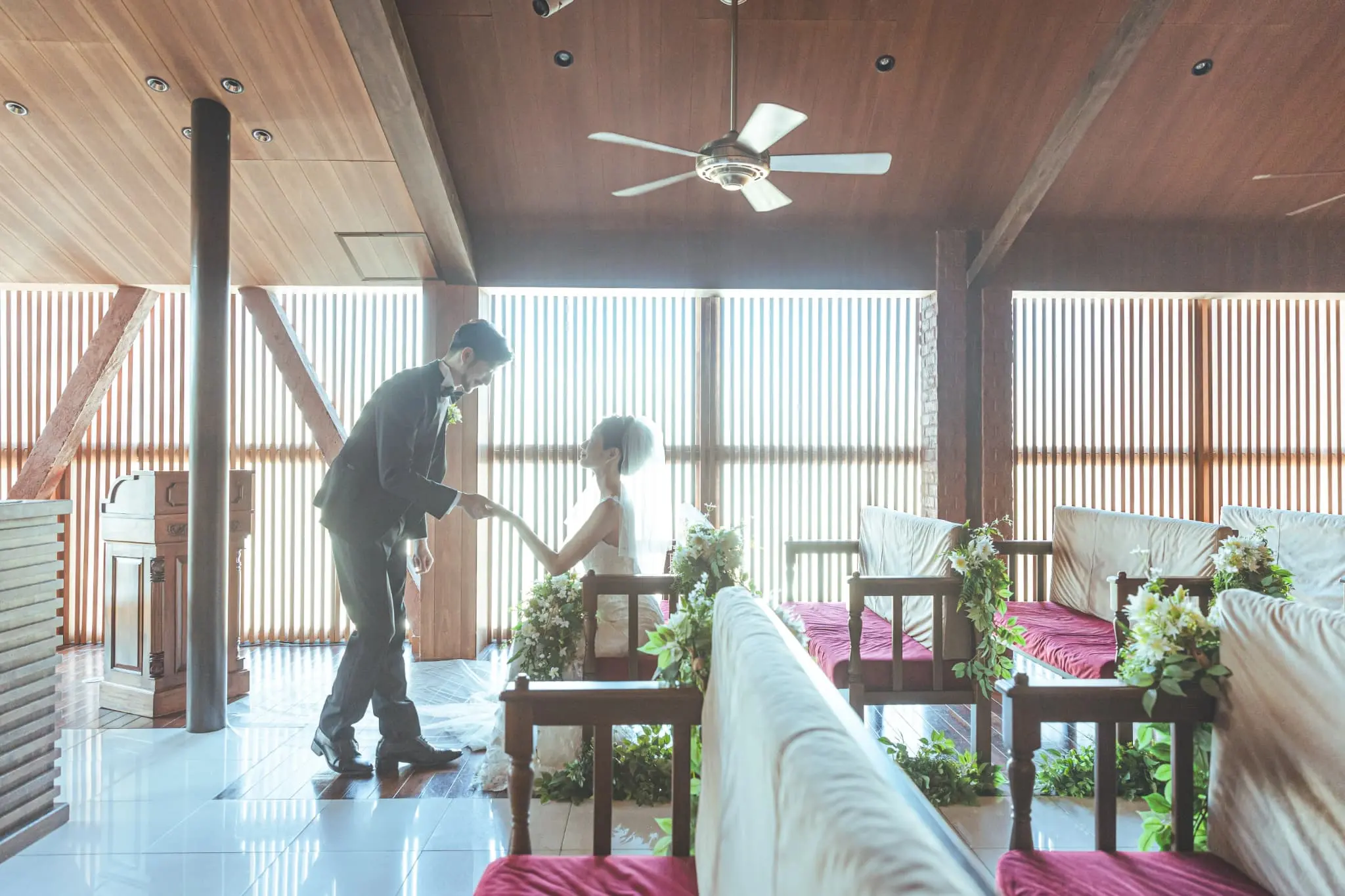 ＼10.8万円／甲府の老舗ホテルを独占して叶える、上質な洋装フォトウェディング★