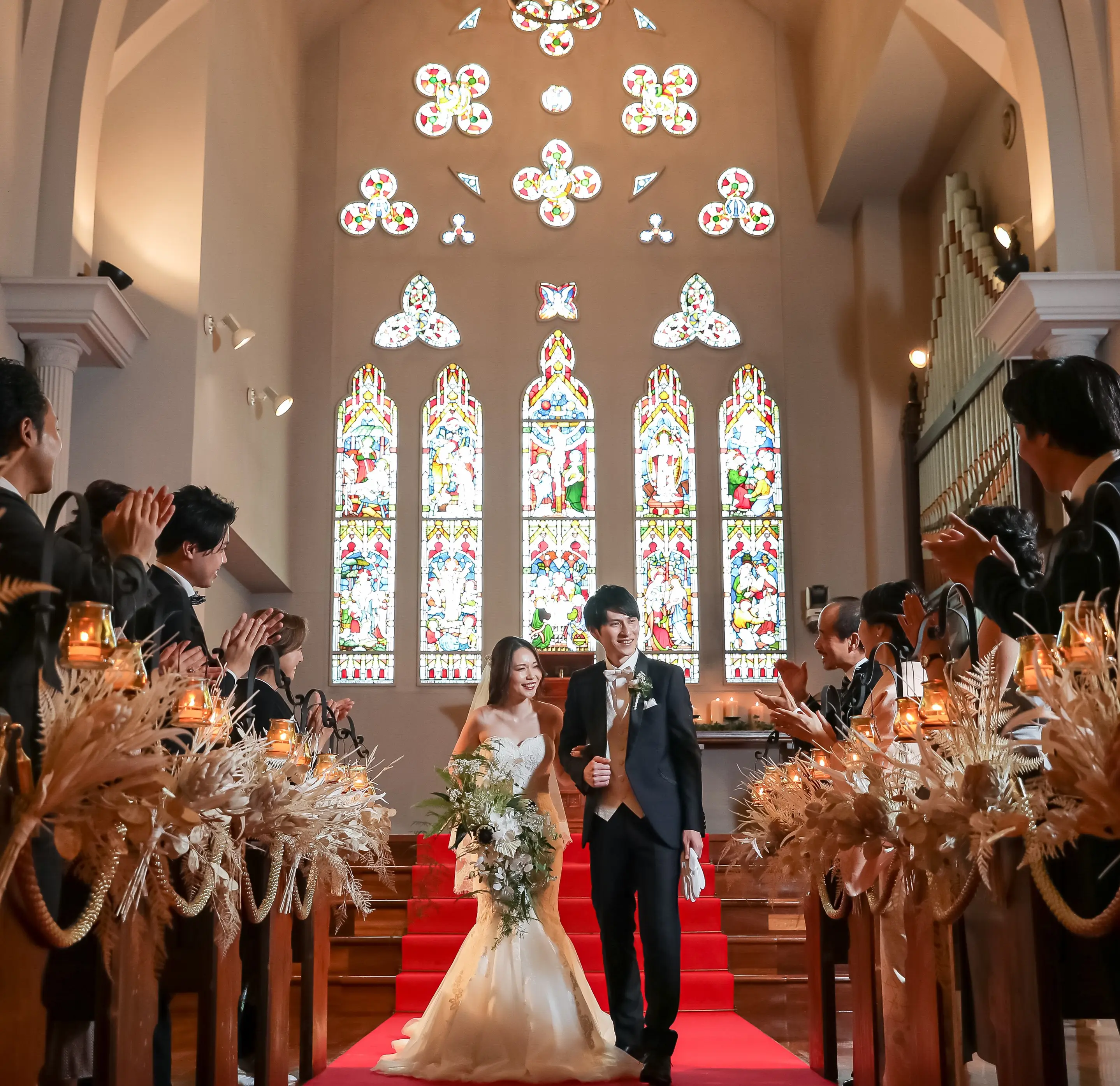 【卒花レポート公開中】駅徒歩5分×ロイヤルステンドグラス大聖堂挙式◆最大2万円ギフト券付