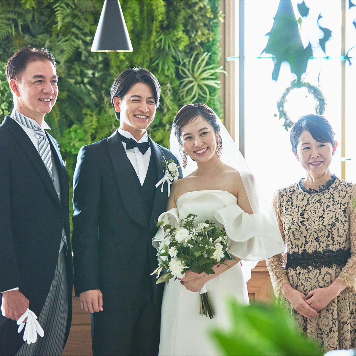 究極にシンプル！だからお得に【基本挙式料99,000円～】ルクリアモーレの少人数結婚式