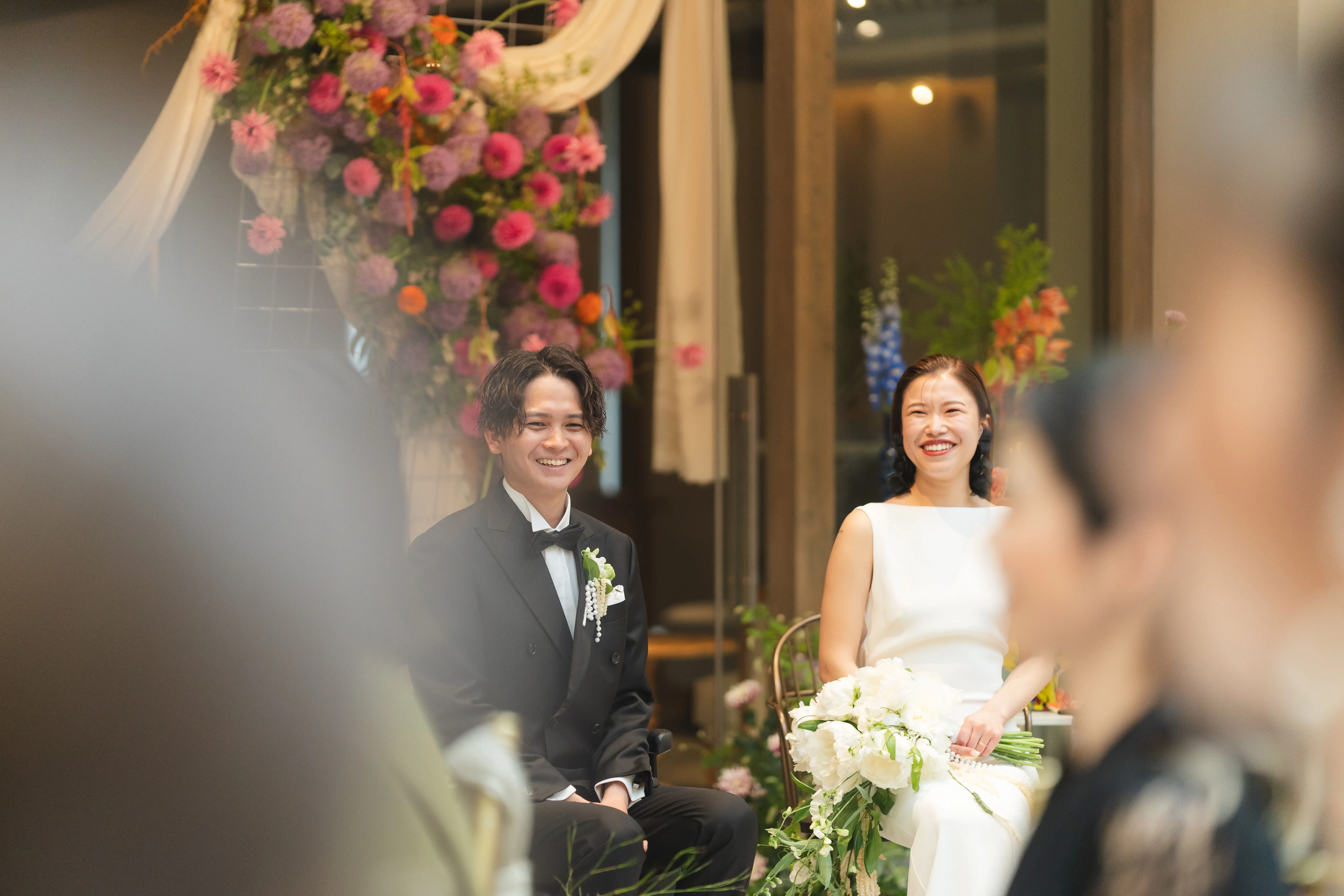 先輩カップルのレポート紹介！新郎新婦様のこだわりアイテムや料理、演出が詰め込んだ結婚式を掲載中♪