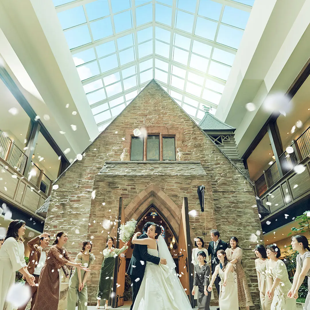 【なんば駅徒歩1分＆交通費サポート】地上100mの絶景×英国調の上質クラシックホテルで贅沢な1日