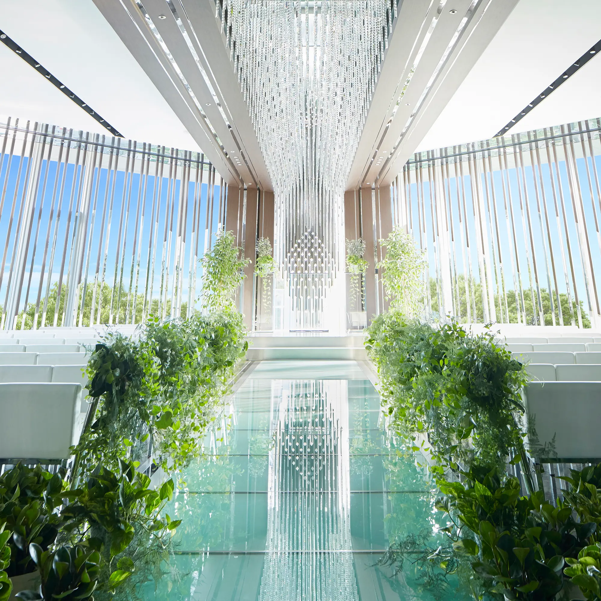 究極にシンプル！だからお得に【基本挙式料99,000円～】ルクリアモーレの少人数結婚式