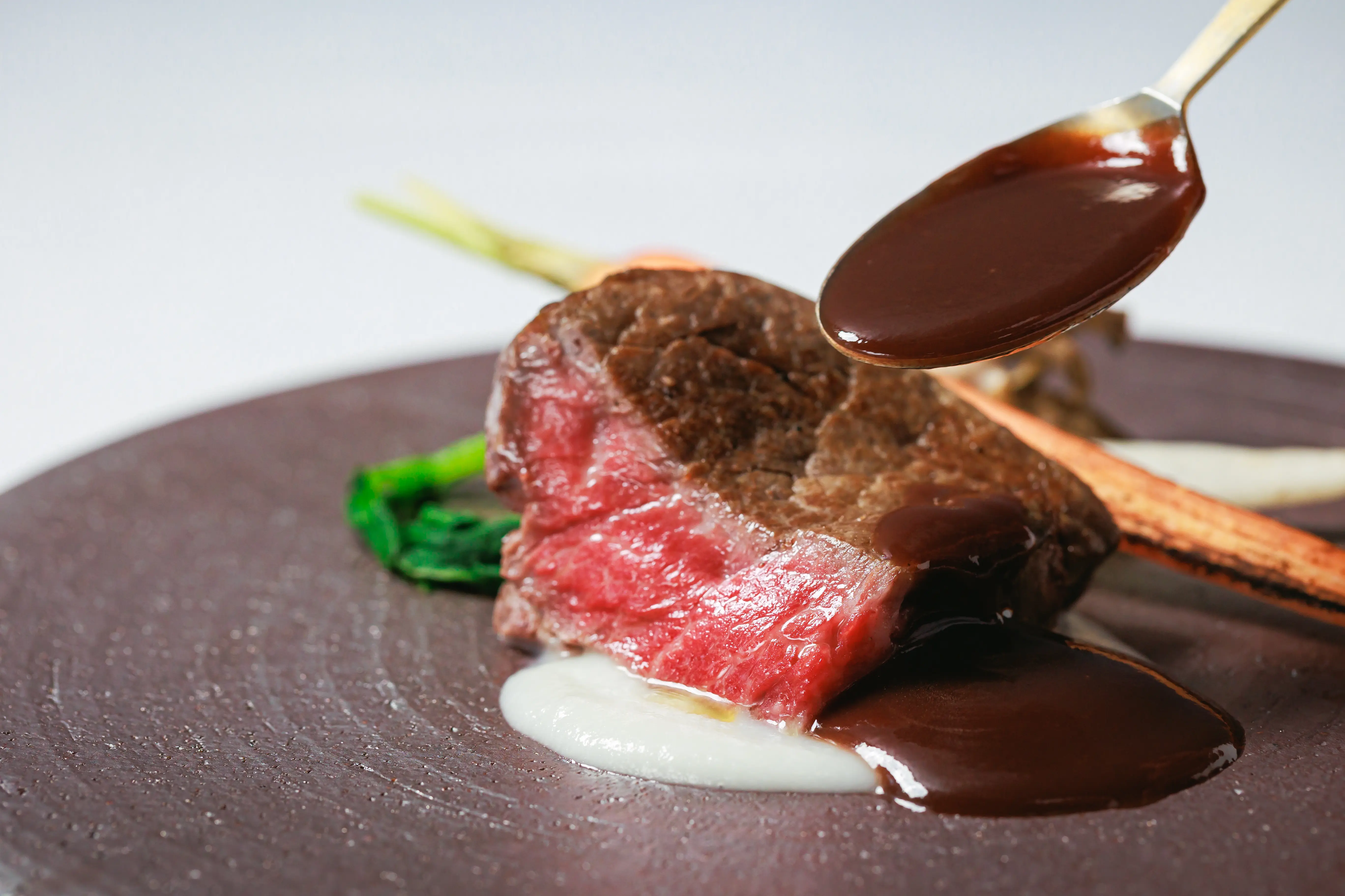 【卒花レポート公開中】各線三宮駅から徒歩5分×ロイヤルステンドグラス大聖堂挙式◆最大2万円ギフト券付