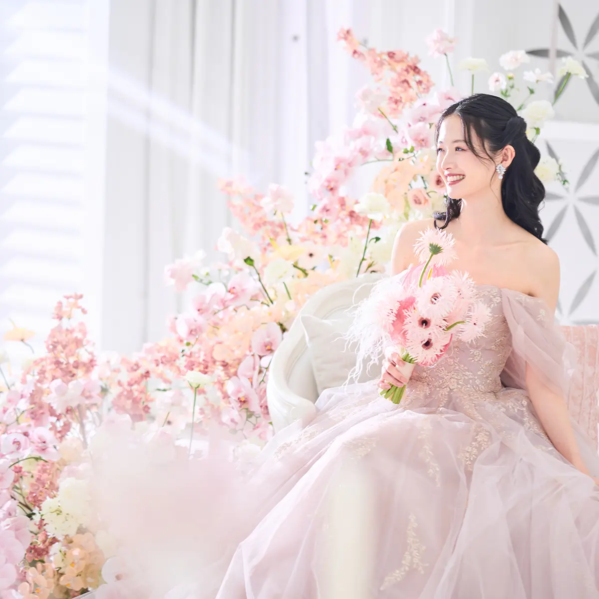 【こだわり花嫁注目！】ドレス2着目無料＆上限フリープレゼント☆彡