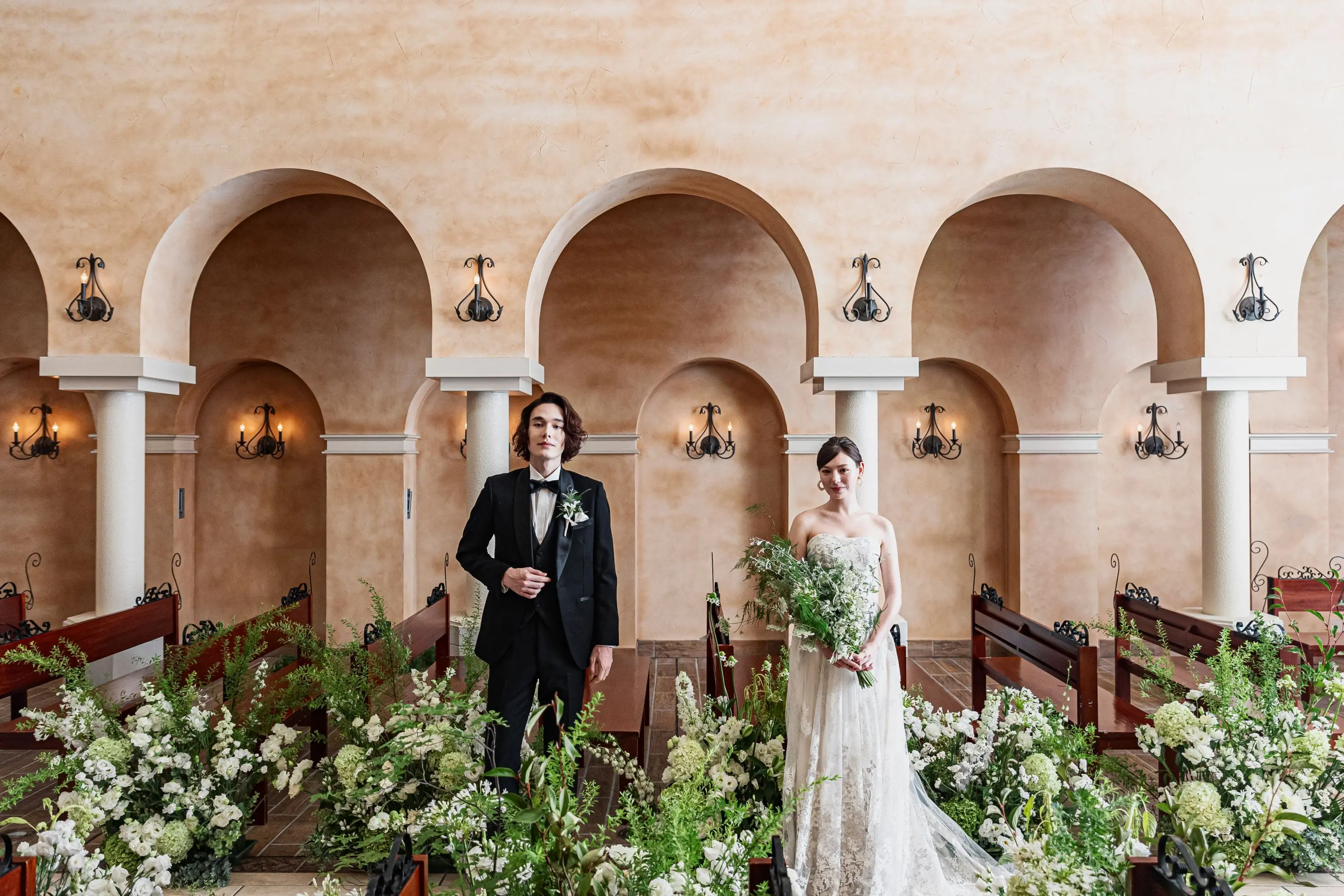 【日本の美しいチャペル100選】に選ばれました。記念プランはこちらから