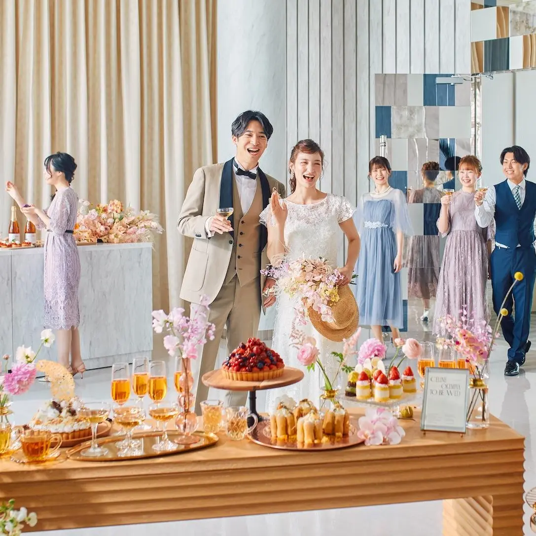 先輩カップルのレポート紹介!新郎新婦様のこだわりアイテムや料理、演出を詰め込んだ結婚式を公開中♪