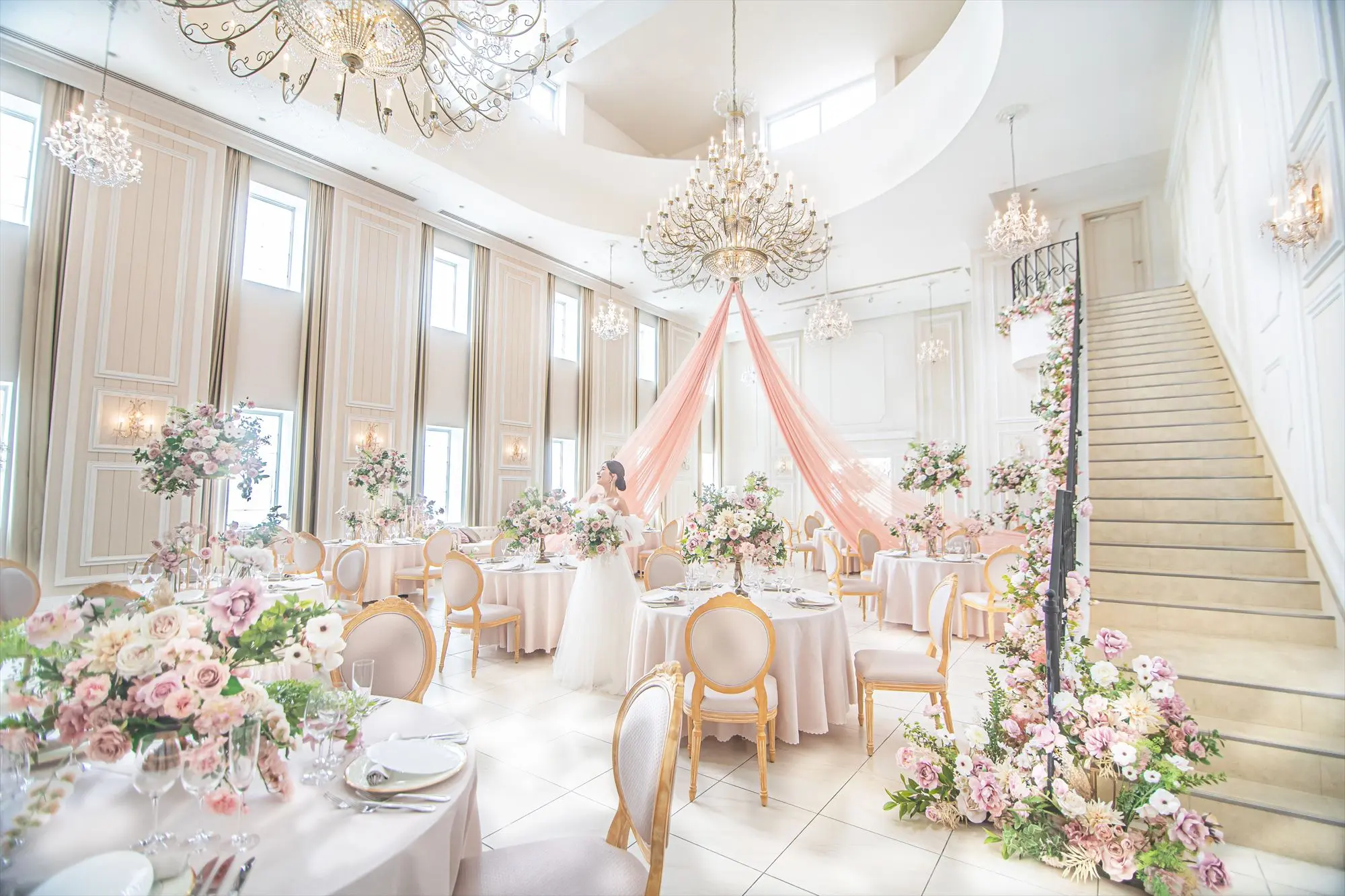 【駐車場完備・駅3分のゲストファースト式場】完全貸切のおもてなし特化式場→フェア予約はこちら