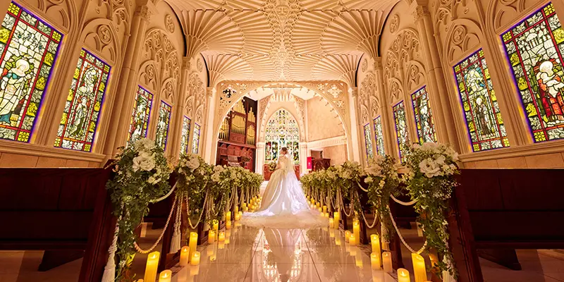 ステンドグラスが美しい大聖堂で感動挙式体験×贅沢ハーフコース試食フェア開催中！豪華特典も多数ご用意♪