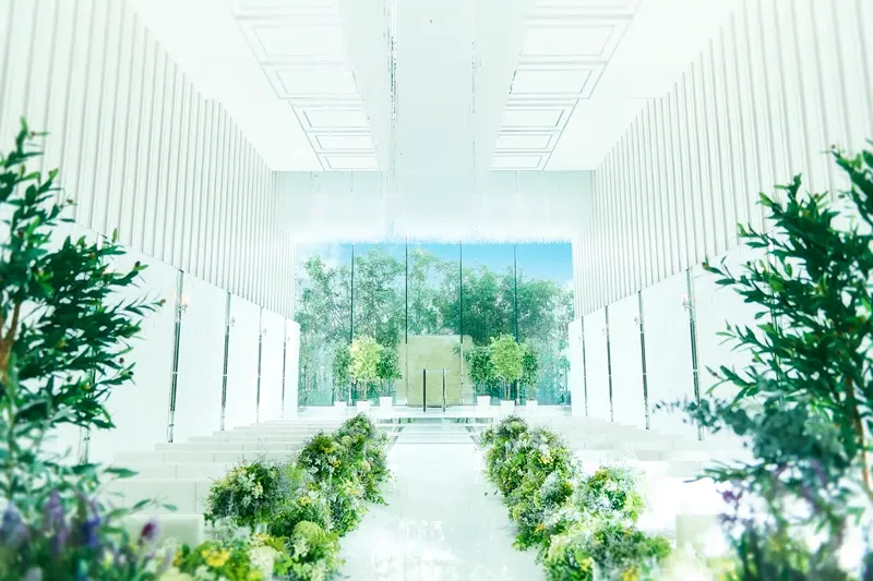 究極にシンプル！だからお得に【基本挙式料99,000円～】ルクリアモーレの少人数結婚式