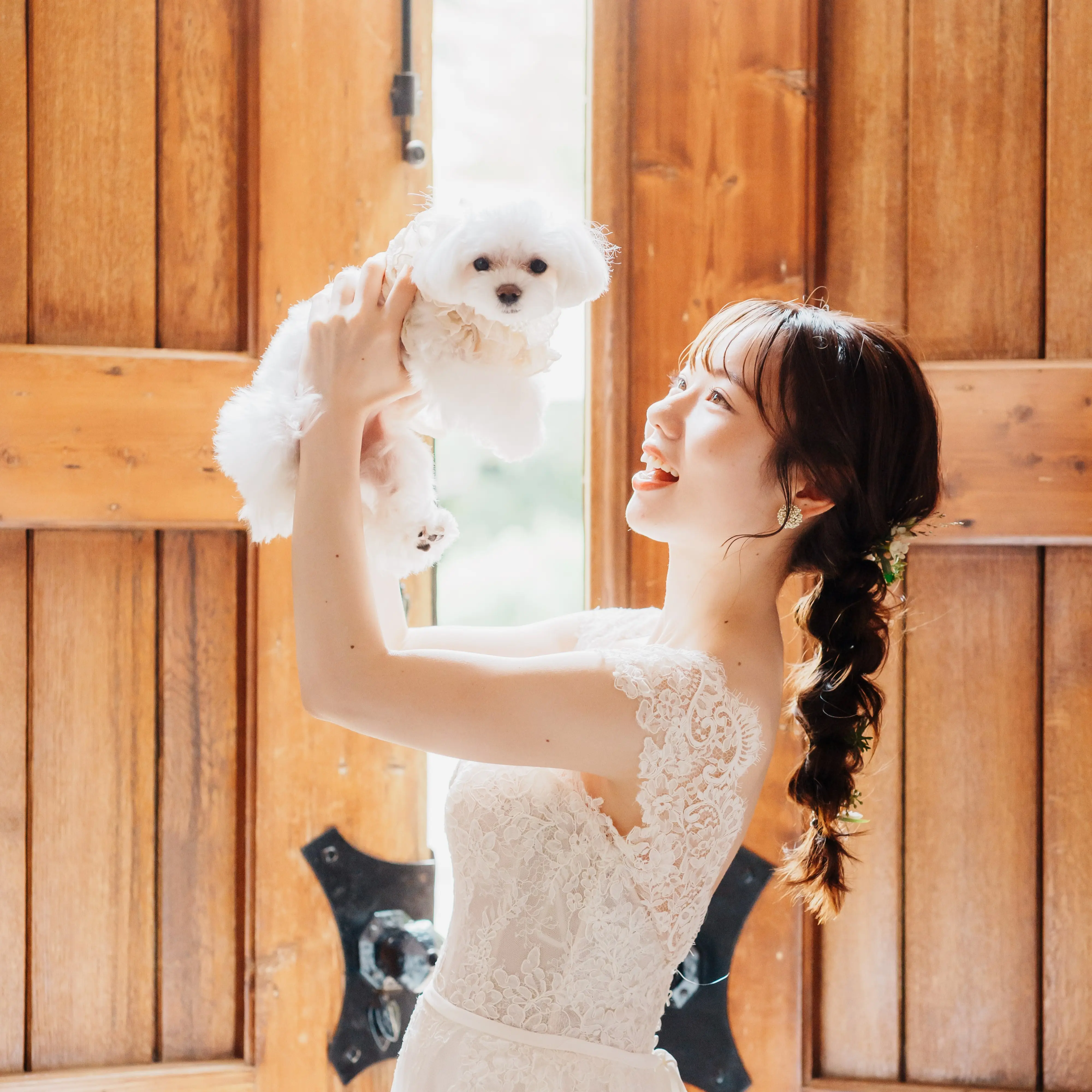 エスポワールではペットも大切な家族の一員として挙式からパーティーまで一緒に過ごす結婚式が叶います★
