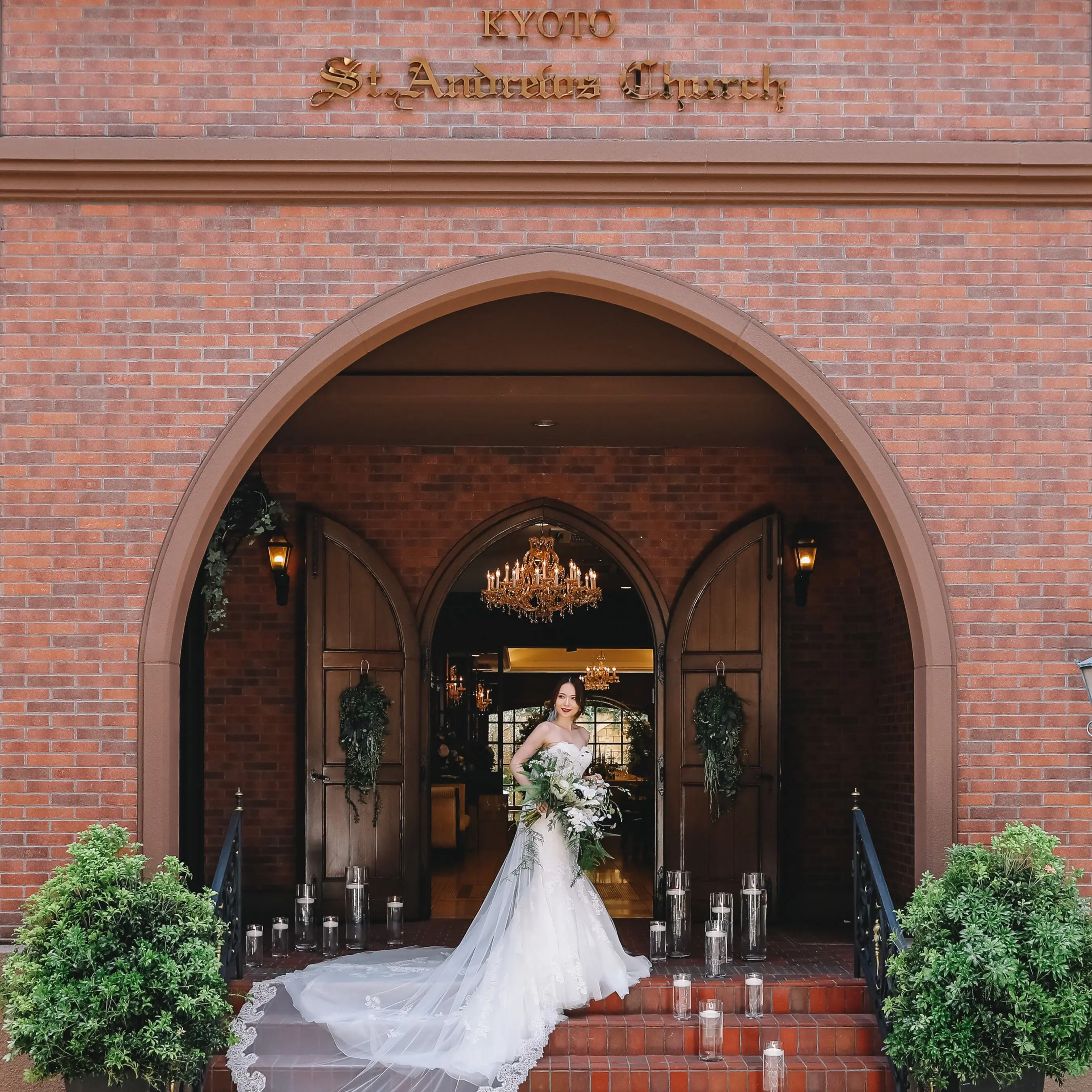 【卒花レポート公開中】駅徒歩5分×ロイヤルステンドグラス大聖堂挙式◆最大2万円ギフト券付