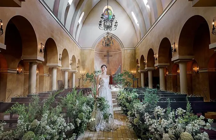 【日本の美しいチャペル100選】に選ばれました。記念プランはこちらから