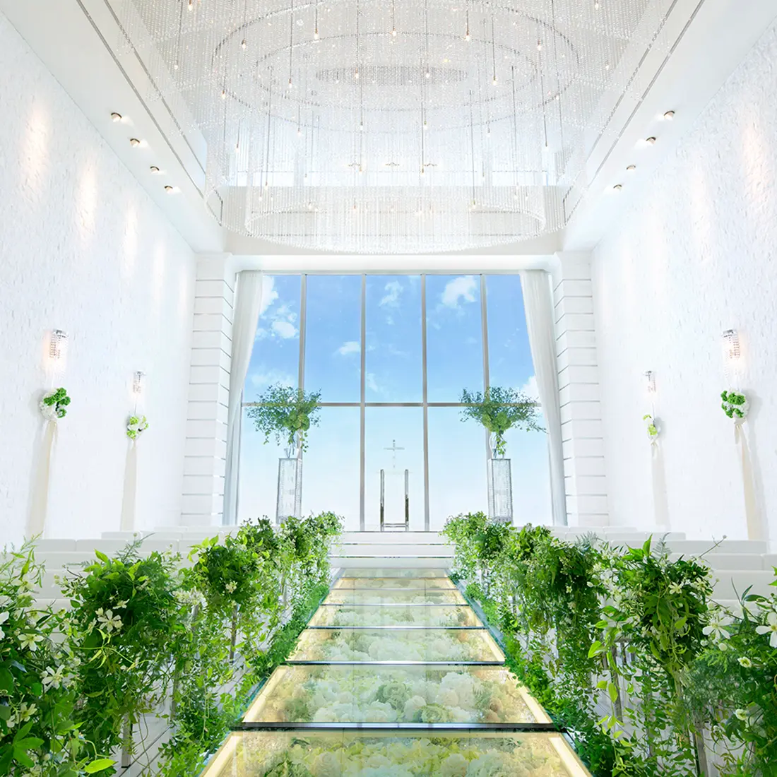 究極にシンプル！だからお得に【基本挙式料99,000円～】ルクリアモーレの少人数結婚式