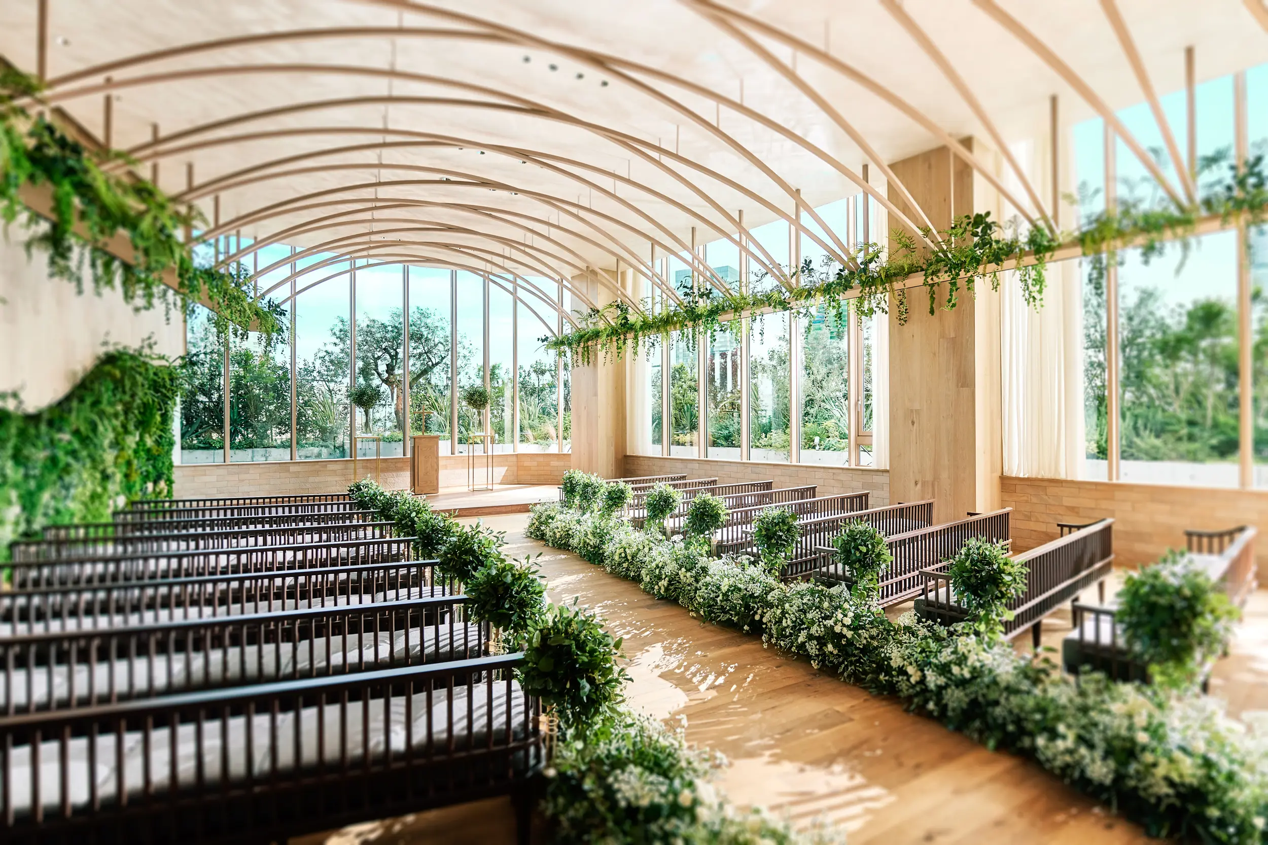 究極にシンプル！だからお得に【基本挙式料99,000円～】ルクリアモーレの少人数結婚式