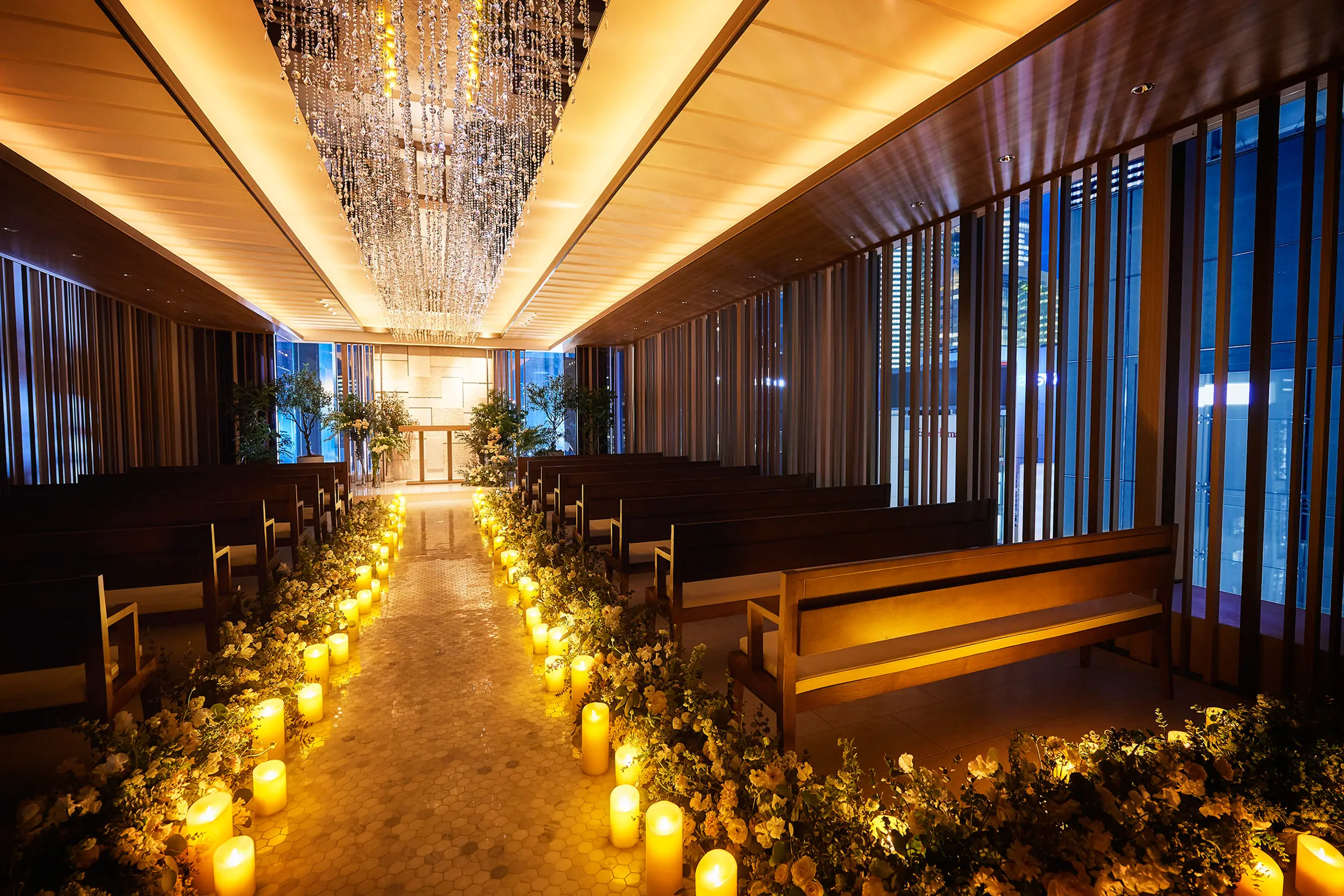 究極にシンプル！だからお得に【基本挙式料99,000円～】ルクリアモーレの少人数結婚式