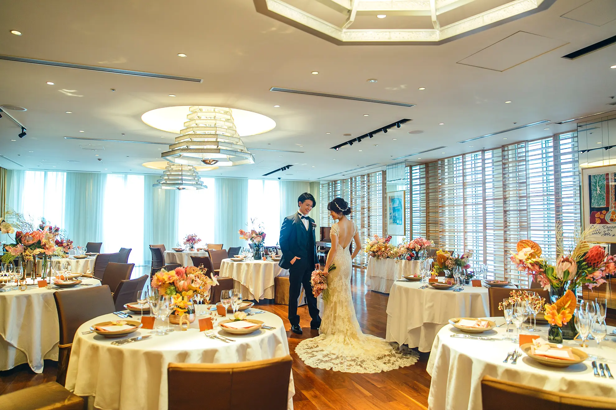 【最低価格保証】公式ホームページからのご予約が断然お得！公式サイトで叶える本格レストランウェディング