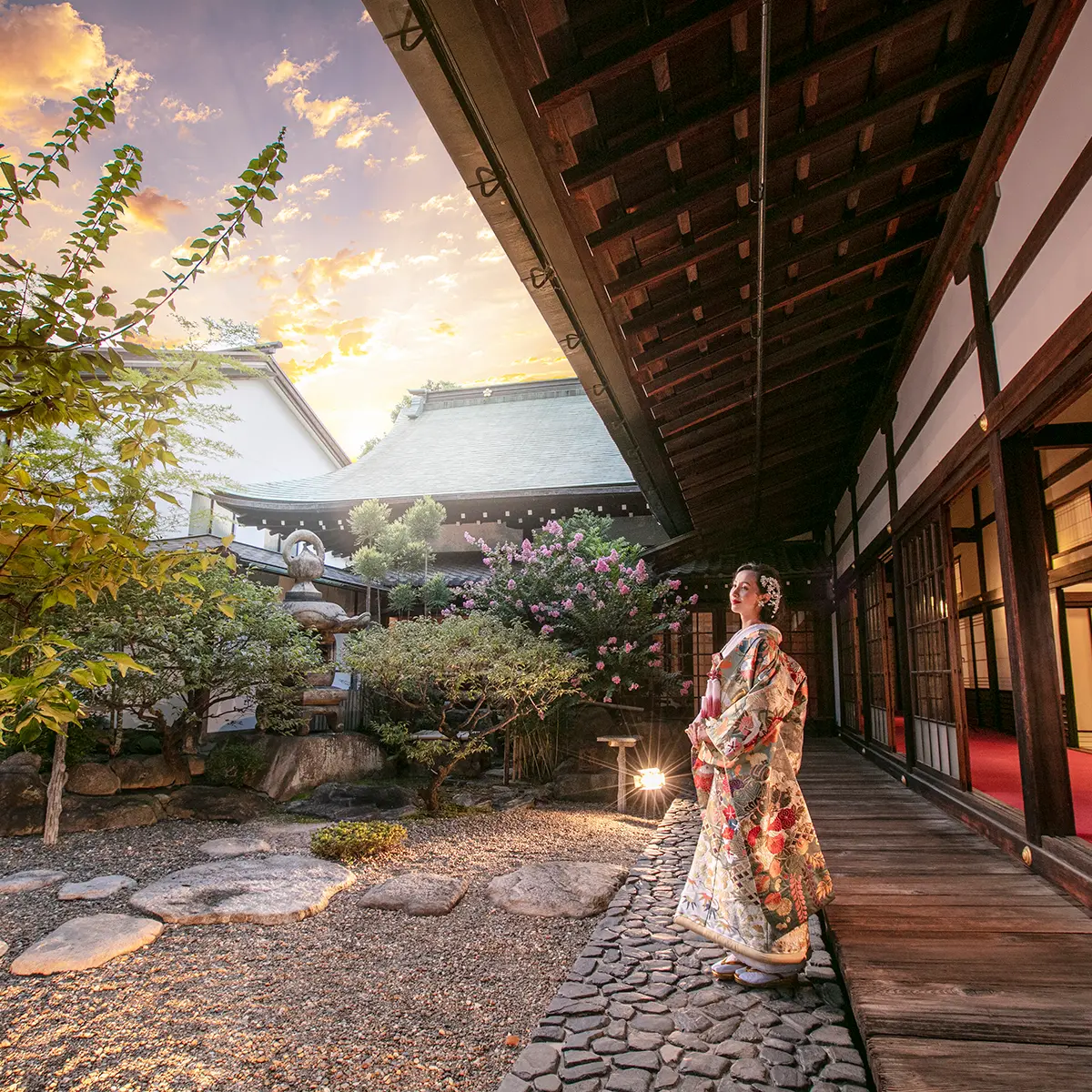 結婚式のこだわりや感動エピソード満載！先輩花嫁の実例レポートはこちら☆彡
