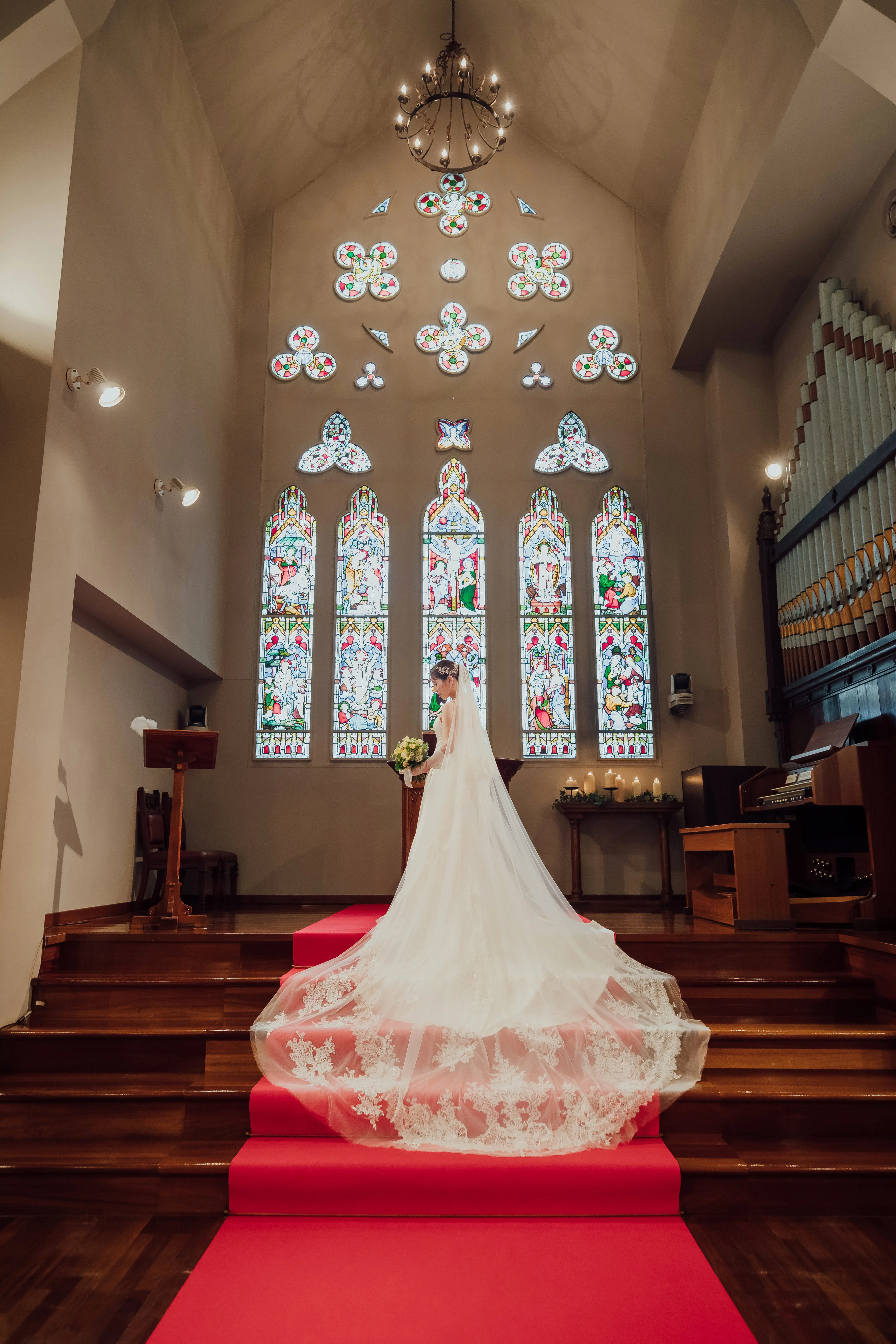 【卒花レポート公開中】駅徒歩5分×ロイヤルステンドグラス大聖堂挙式◆最大2万円ギフト券付