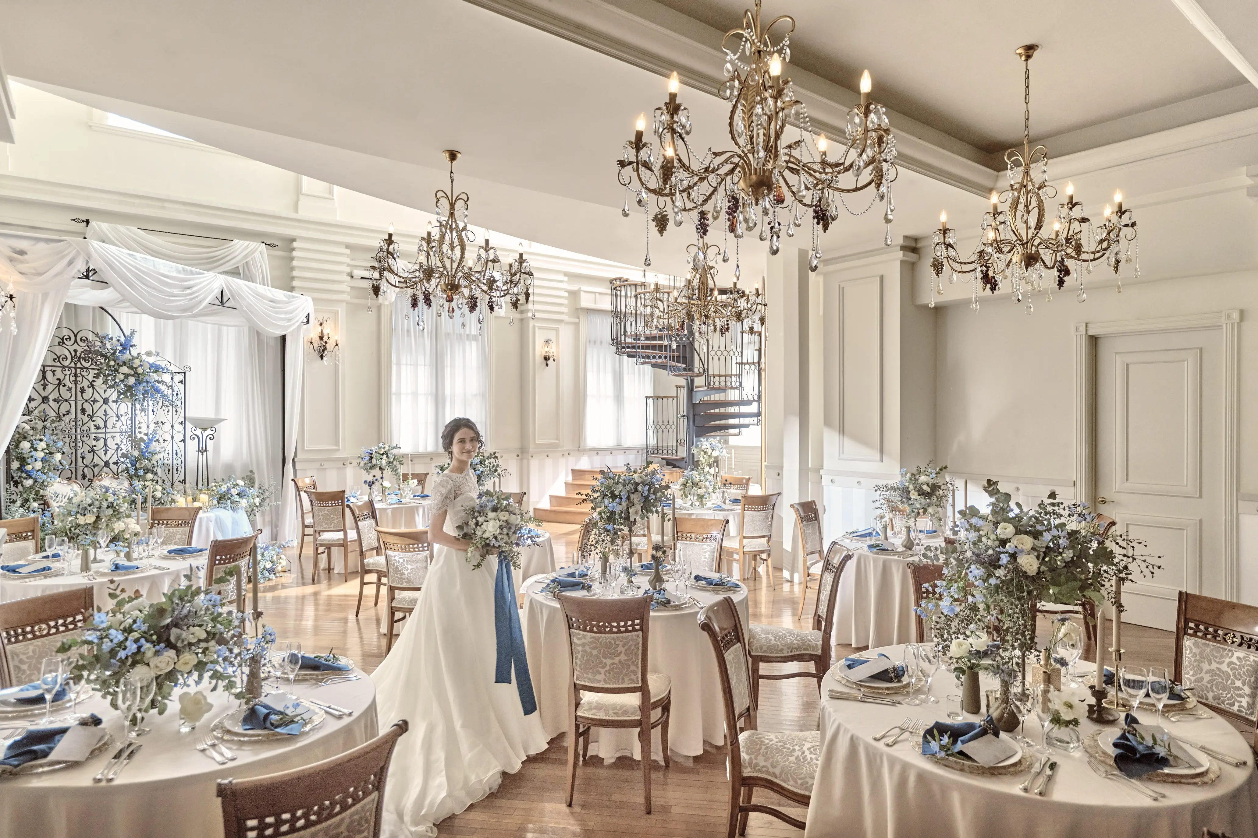 【公式HP予約が1番お得】最大130万特典×洋館貸切ウェディング体験！シェフの贅沢コース試食付き。