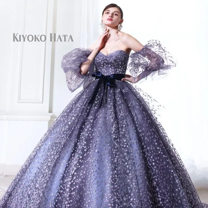 フォトジェニックなカラードレス★*SNS映えもバッチリなトレンドカラーの最新デザインが豊富に揃う☆彡