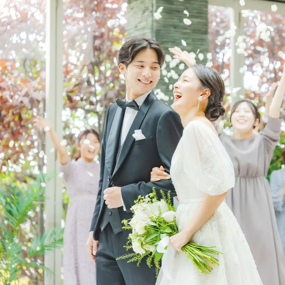 来館特典や成約特典付きのフェア開催中！自分だけの結婚式を見つけよう♪