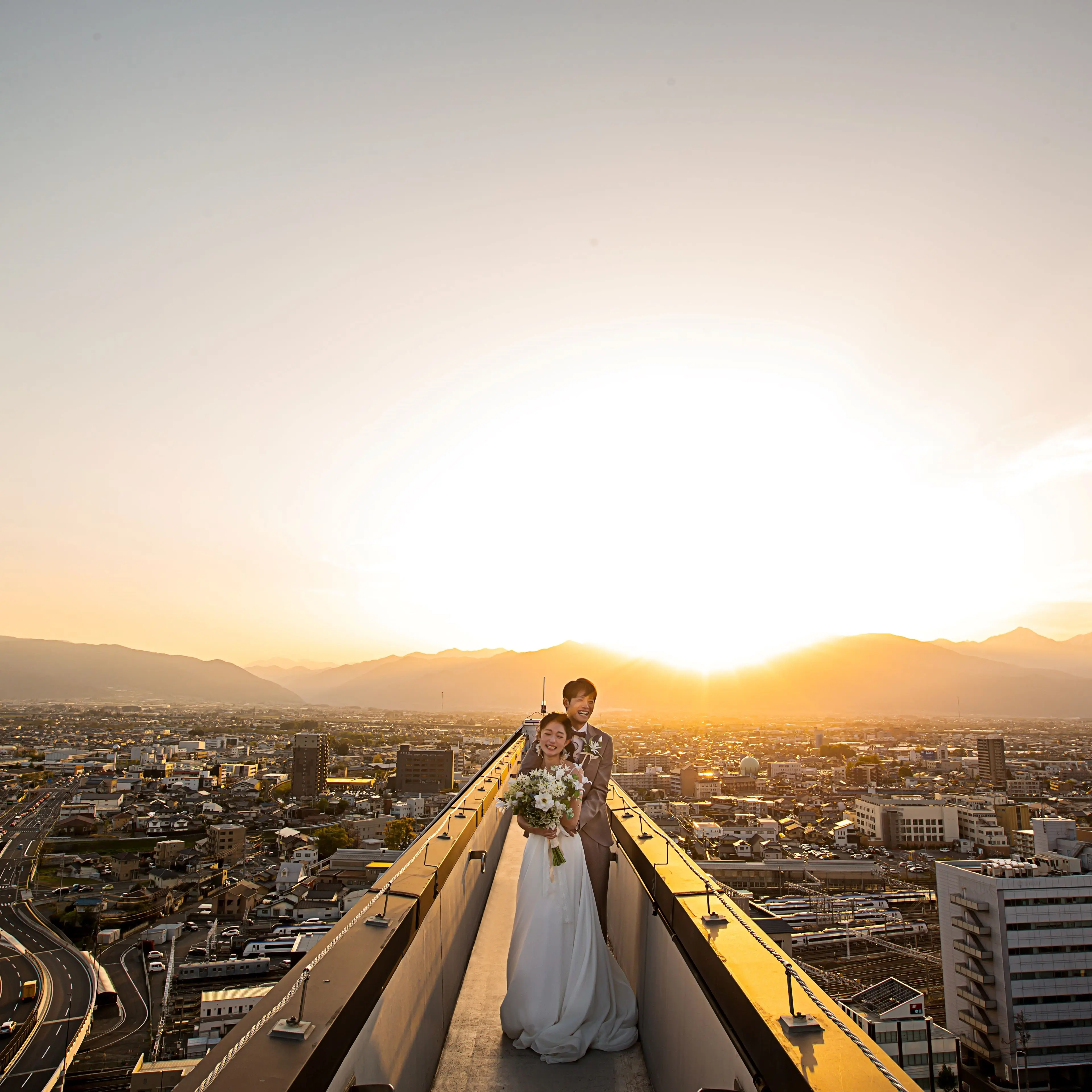 【天空のチャペルで絶景フォトウエディング】特別コースも付いて、おふたりでゆっくり食事できるプラン！