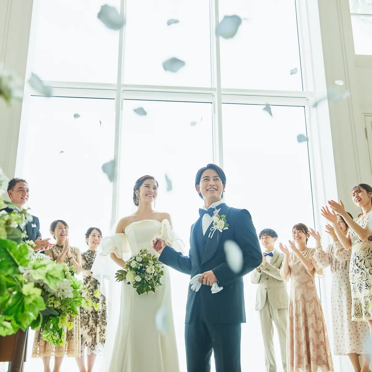 究極にシンプル！だからお得に【基本挙式料99,000円～】ルクリアモーレの少人数結婚式