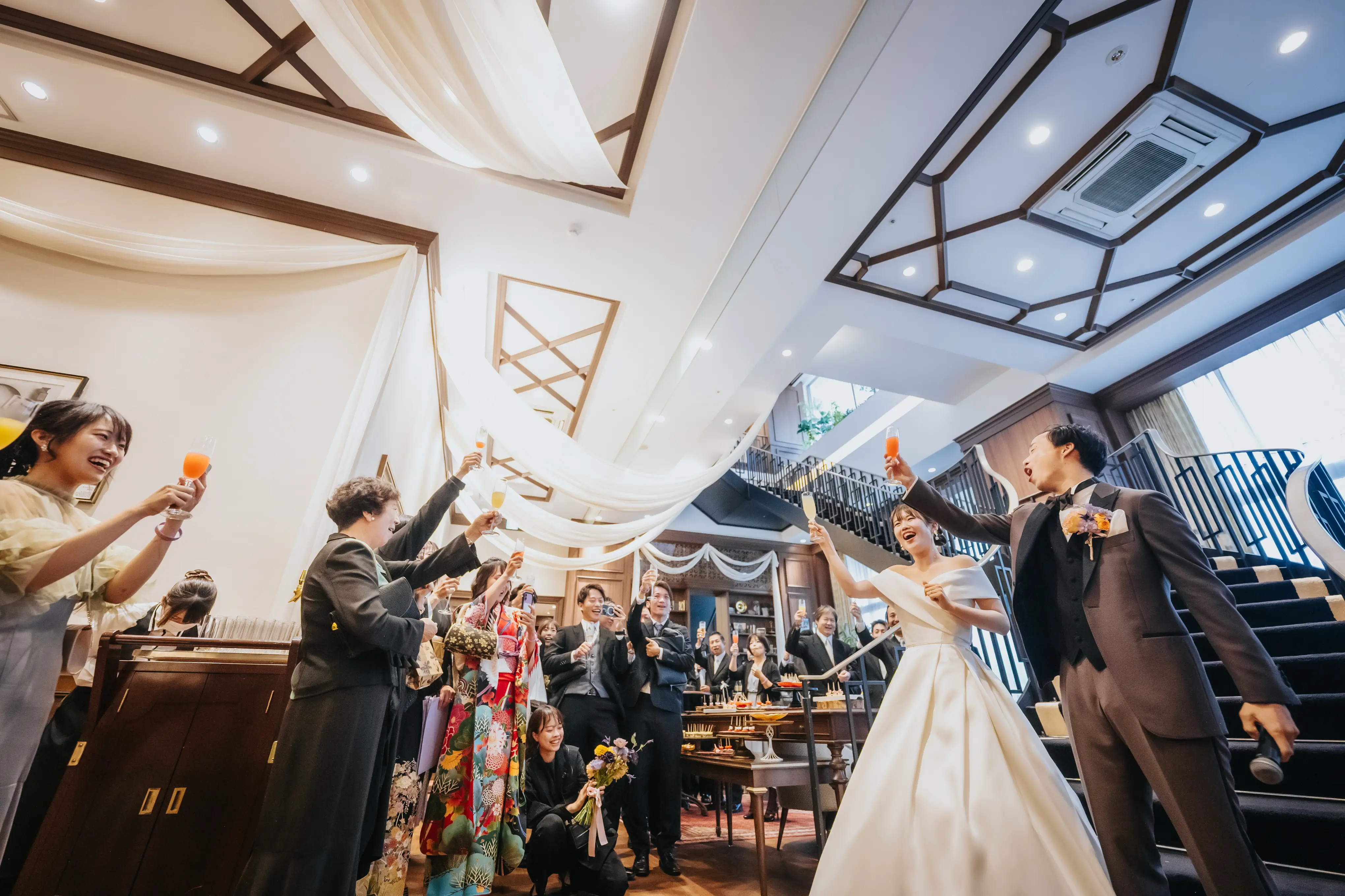 【当館ならでは演出紹介】階段入場＆プレパーティでゲストとの距離感◎＜カジュアル×おもてなし重視の方＞