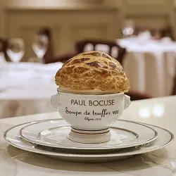 【2025年9月20日リニューアル】 本物志向のおふたりに贈る、 唯一無二の貸切×美食ウエディング