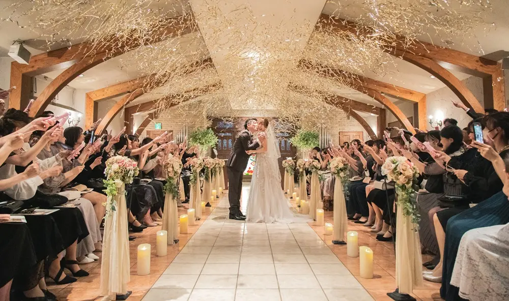 【迷ったら先輩に学ぶ】先輩カップルのリアル実例で見る！結婚式レポート＆トータルコーデ集