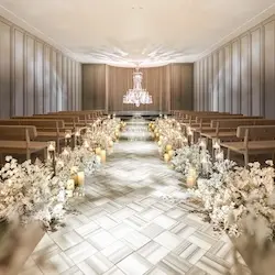 【大阪梅田駅から徒歩1分】60名までの結婚式が賢く叶う、家族や友人を中心とした少人数専門式場
