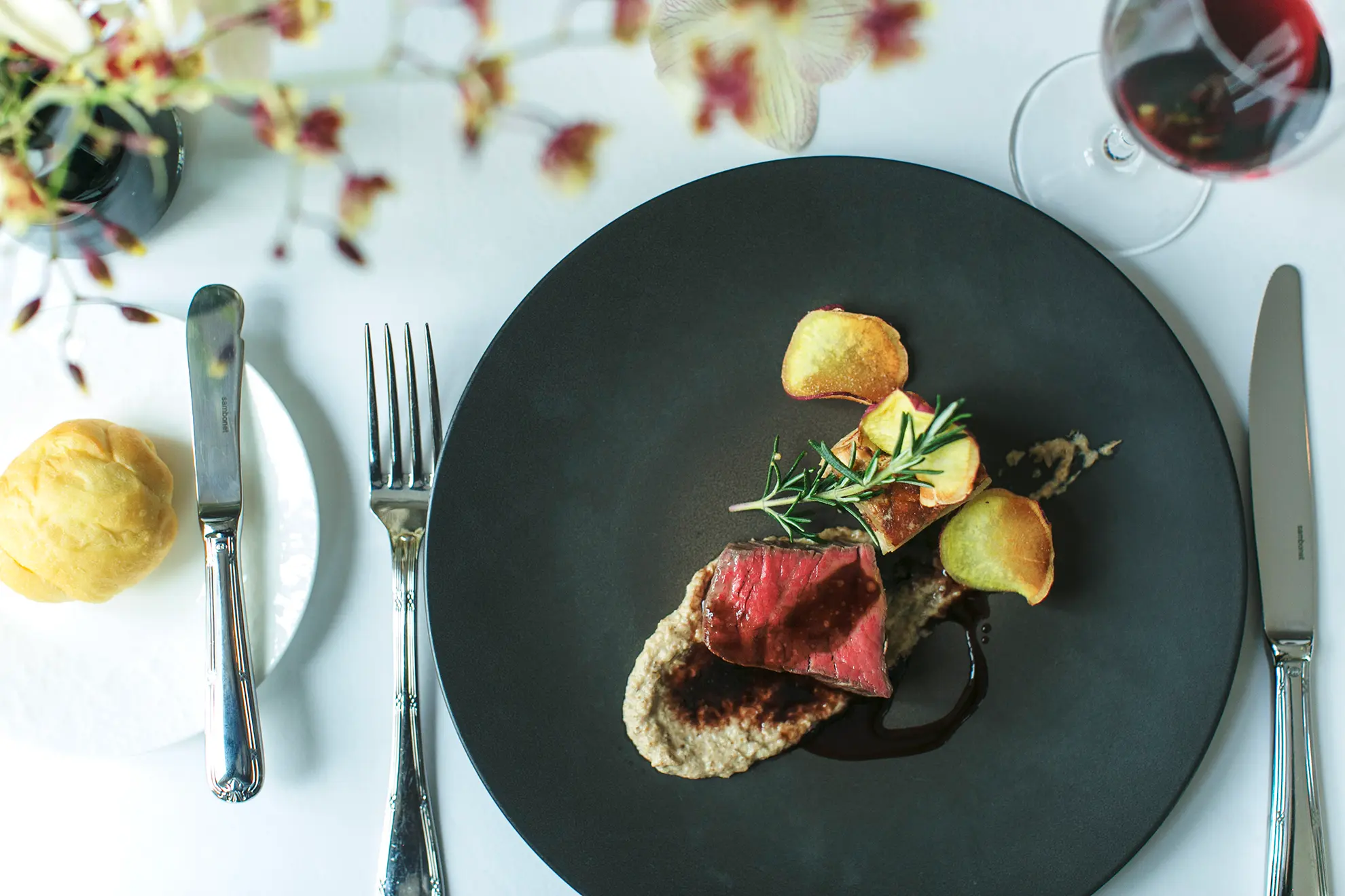 【最低価格保証】公式ホームページからのご予約が断然お得！公式サイトで叶える本格レストランウェディング