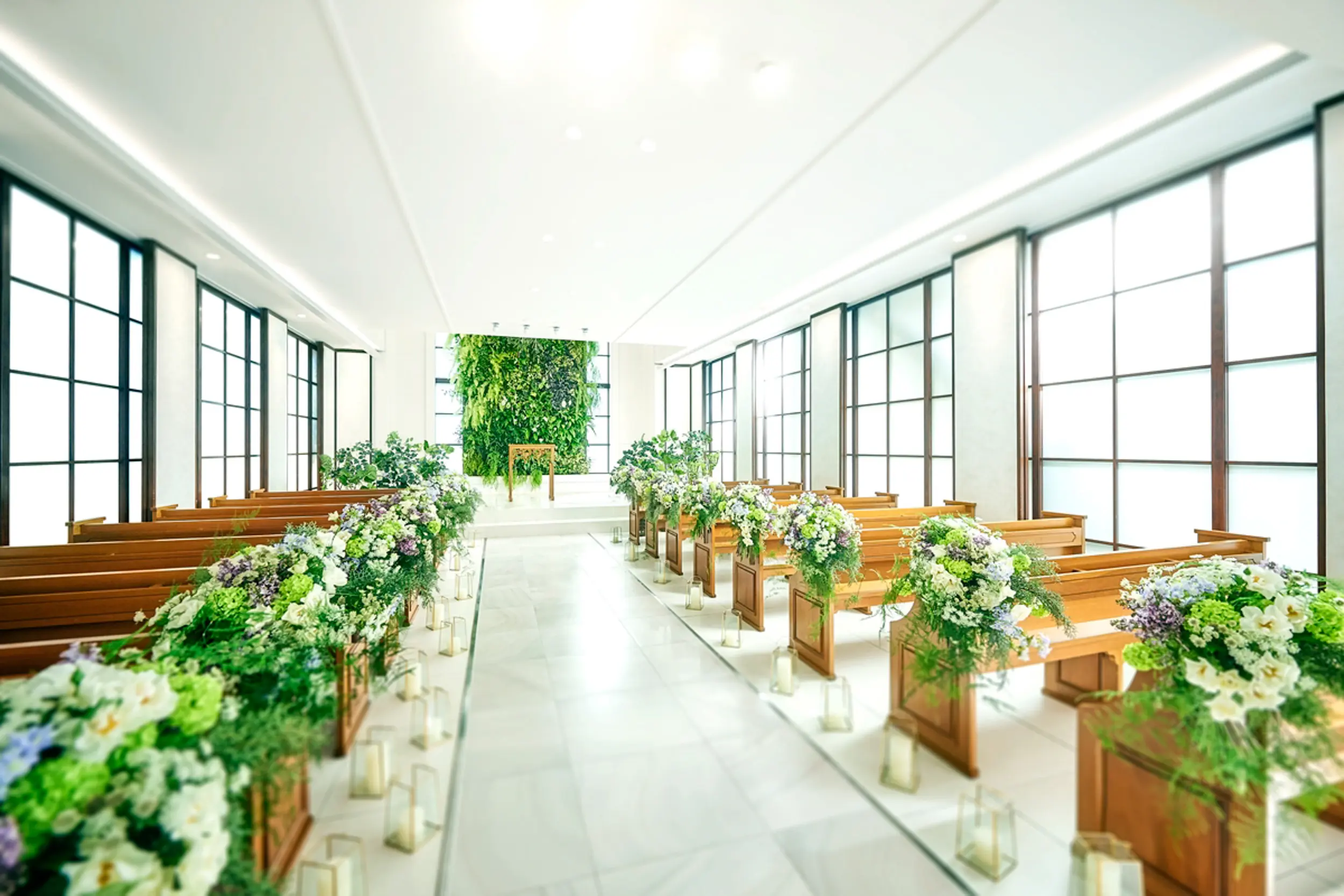 究極にシンプル！だからお得に【基本挙式料99,000円～】ルクリアモーレの少人数結婚式